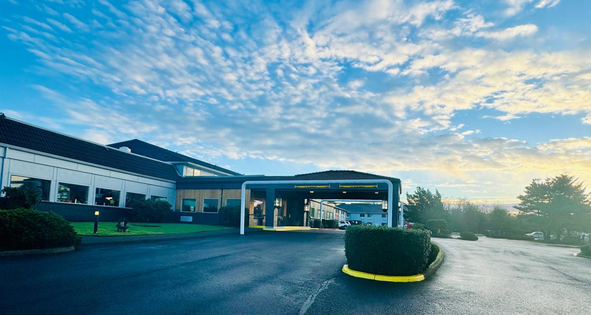 The Tillamook Inn Exteriör bild